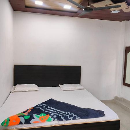 R G Sewa Sadan Hotel Mathura Luaran gambar